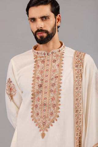 Men’s Ivory Embroidered Kurta Set with Dupatta
