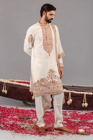 Men’s Ivory Embroidered Kurta Set with Dupatta