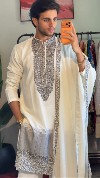 Men’s White Embroidered Kurta Set Dupatta