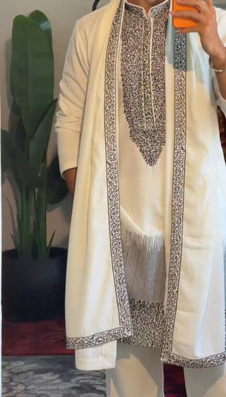 Men’s White Embroidered Kurta Set Dupatta